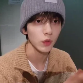 Sticker from soobin @hyuk228
