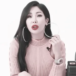 🎟 emoji #𝐈𝐧𝐓𝐡𝐞𝐒𝐡𝐨𝐰𝐓𝐨𝐝𝐚𝐲: jessi ;: by @paradismaudit Telegram sticker 18 of 40