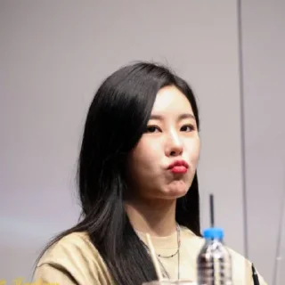 😙 emoji Wheein Telegram sticker 18 of 73