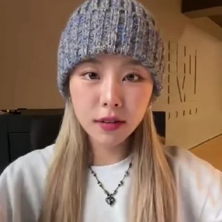 Sticker from wheein @tkachhelp