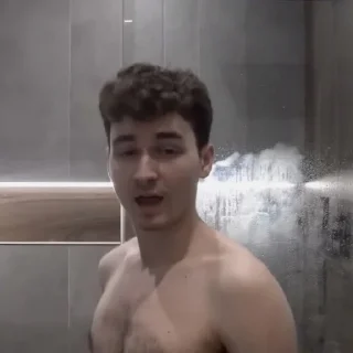 🥰 emoji здесь живут фанаты броена Telegram sticker 5 of 46