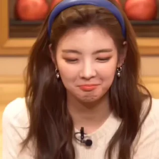 😔 emoji 「 choi jisu 」:: @mmorlly Telegram sticker 16 of 23