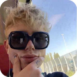 😎 emoji Joost Klein 😍❤️ ➡️ @Ctikerubot Telegram sticker 10 of 35