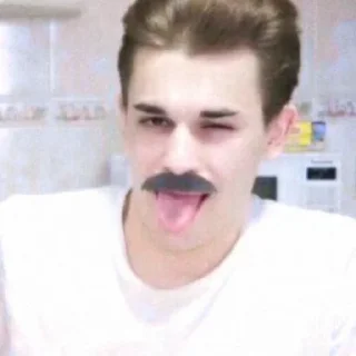 😜 emoji руслан и юлик — любовь Telegram sticker 23 of 56