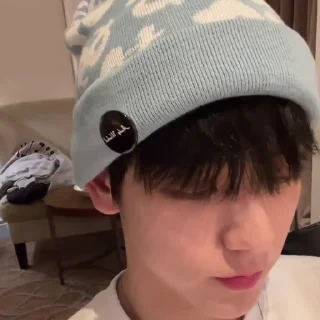 🛡 emoji SOOBIN 🛡 @TMSTICK3RS Telegram sticker 23 of 40