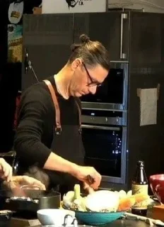 🧑‍🍳 emoji рамммммштайн Telegram sticker 17 of 57
