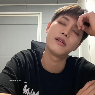 🌕 emoji ✮Taeil @misfitstk Telegram sticker 8 of 50