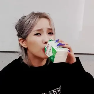 🍷 emoji 🐈soyeon::@yattskki Telegram sticker 12 of 23