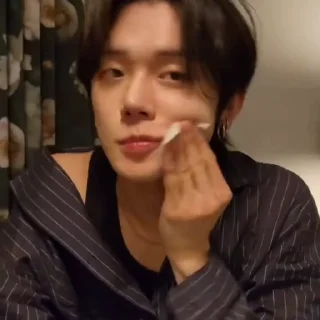 © emoji yj @swl1r Telegram sticker 9 of 35