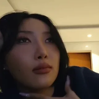 📕 emoji hwasa fr @stikhoss Telegram sticker 23 of 30