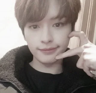 Sticker from minho :: @cuutesticker