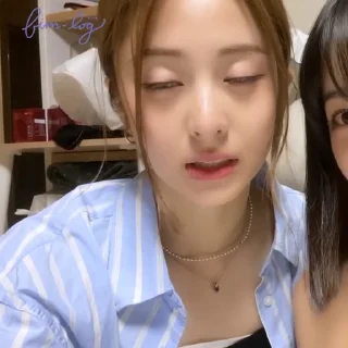 💽 emoji yunjin fr @stikhoss Telegram sticker 24 of 35