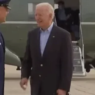 🥴 emoji Trump & Biden @stickersb2b Telegram sticker 16 of 50