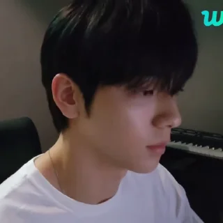 Sticker from soobin @h7pm0a