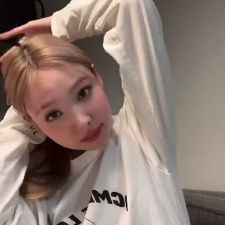 👾 emoji #nayeon by @arl1sh Telegram sticker 6 of 35