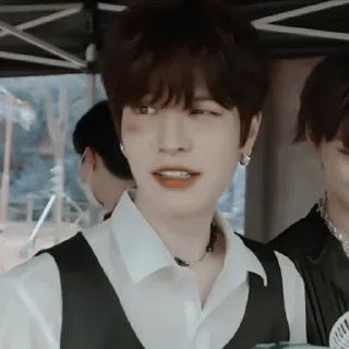 Sticker from :; 𝗌𝖾𝗎𝗇𝗀𝗆𝗂𝗇 @xiroe