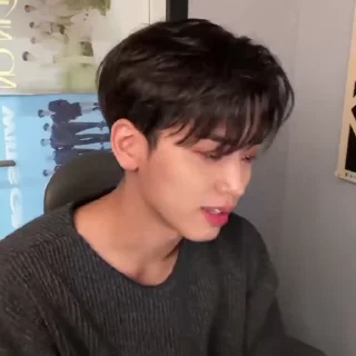 Sticker from hyuk @aimkts