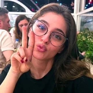 😍 emoji Джемре для рлс от @LizaSultan by @offstikbot Telegram sticker 6 of 120