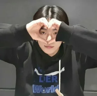❤️ emoji с тхт что-то не так Telegram sticker 10 of 38