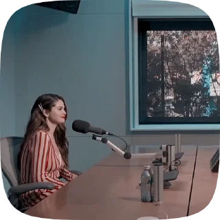 Sticker from Selena Gomez by @yrslz