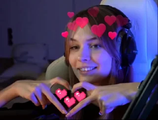 🥰 emoji Поля ❤️ Telegram sticker 16 of 60