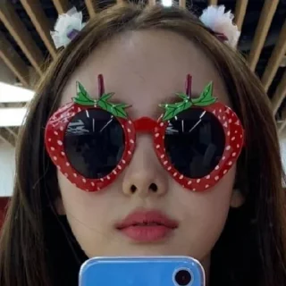 😎 emoji TWICE in my heart ♡ Telegram sticker 7 of 60