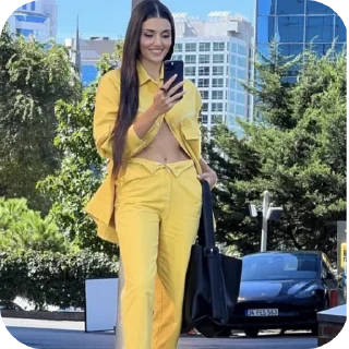 🚗 emoji 𝐡𝐚𝐧𝐝𝐞 𝐛𝐲 @igraemturk Telegram sticker 13 of 82