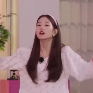 😭 emoji Wonyoung Telegram sticker 20 of 30
