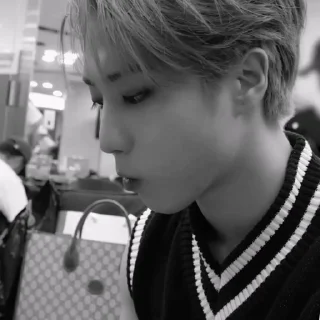 Sticker from jisung @hdjaiaoxox