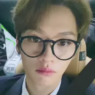 Sticker from minho @ARA2VH
