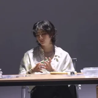 🌟 emoji @riahwanglee "ATE" Mashup Video MAKING FILM Telegram sticker 7 of 35