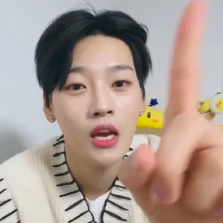 Sticker from seokhwa @weiruistan