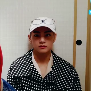 🥖 emoji taehyung : @heslu @jeonlie Telegram sticker 10 of 30