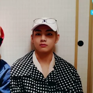 🥖 emoji taehyung : @heslu @jeonlie Telegram sticker 9 of 30
