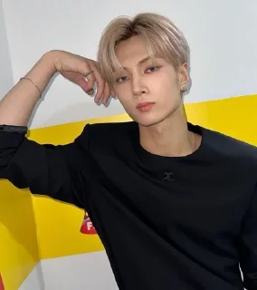 Sticker from 𝗣𝗮𝗿𝗸 𝗝𝗮𝘆 | 𝗘𝗡𝗛𝗬𝗣𝗘𝗡