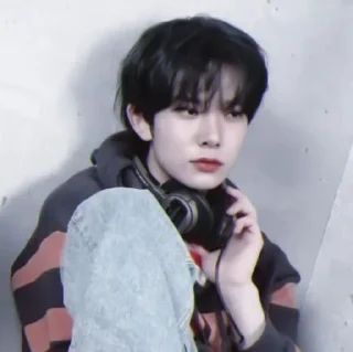 Sticker from lee heeseung @kiiemyn