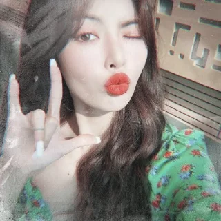 Sticker from #hyuna ⊹ @nerimacurse