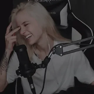 😂 emoji кьют тати Telegram sticker 7 of 52