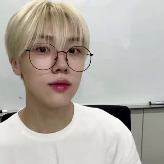 🦷 emoji ★ seongmin ! ¡ Telegram sticker 5 of 35