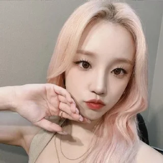 💋 emoji Юци (G)-idlᴇ🐰 Telegram sticker 10 of 26