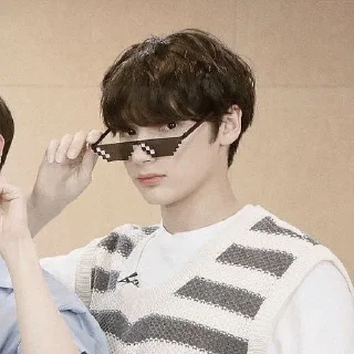🌟 emoji Хюнин Кай типа Telegram sticker 23 of 70