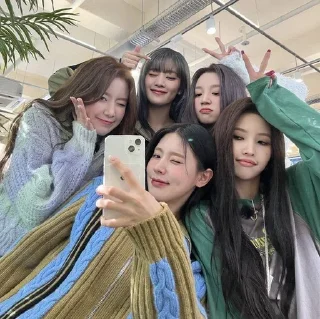 Sticker from (G)I-dle