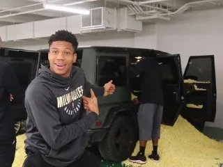Sticker from Giannis Antetokounmpo