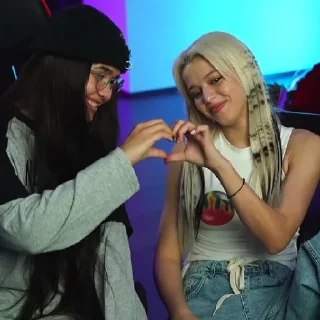 💗 emoji Кринжовая Юлька Telegram sticker 10 of 71