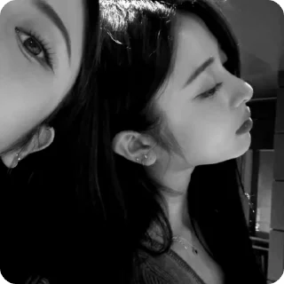 🌟 emoji sad yunjin Telegram sticker 13 of 18