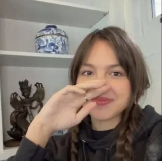 🌟 emoji olivia rodrigo Telegram sticker 24 of 100
