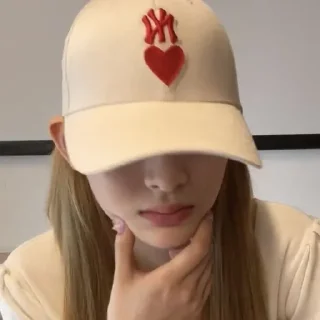 🙇‍♀️ emoji ✿⁠⋌Seeun Stayc⋋⁠✿ ⁠ Telegram sticker 5 of 26