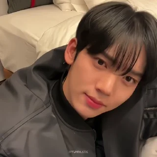🫠 emoji ✮︎ yujin ‘’ @haicheng8. Telegram sticker 17 of 50