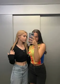 👭 emoji 💗Милана💗 Telegram sticker 6 of 30