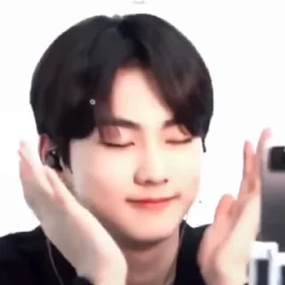 🌸 emoji jungwonii(>ω^) Telegram sticker 18 of 48